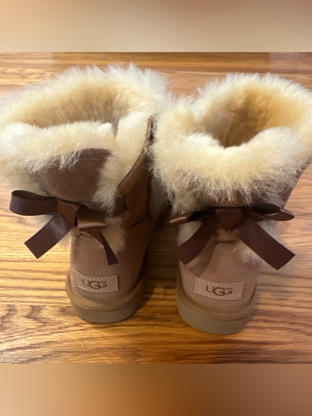 UGG brand Women's Mini Bailey Bow II Chestnut Soft Ankle Boots Sz 8 NEW w/o Box